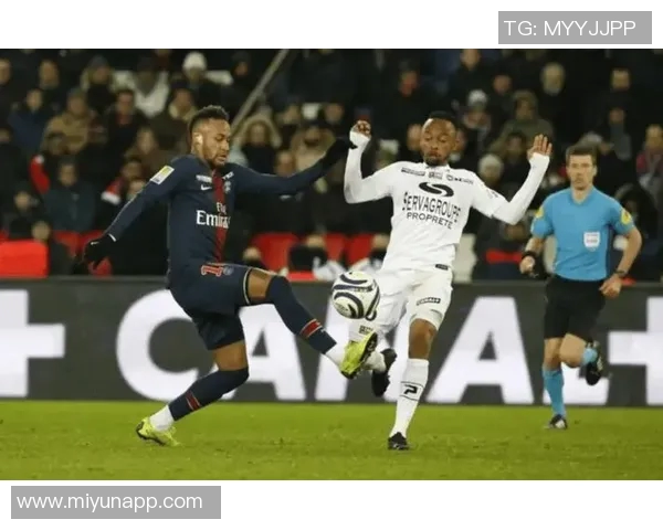 巴黎日尔曼对阵昂热精彩直播全程回顾与赛后分析